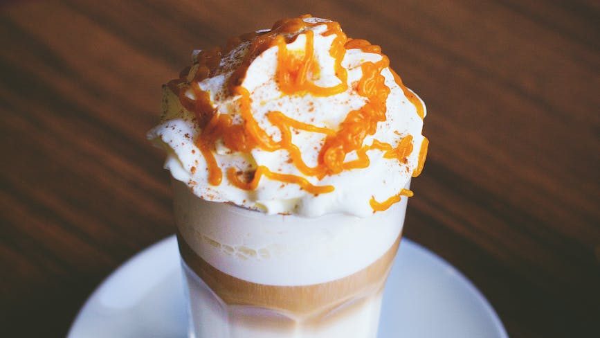 Iced Caramel Macchiato Yapımı, Ev Yapımı Karamel Tarifi